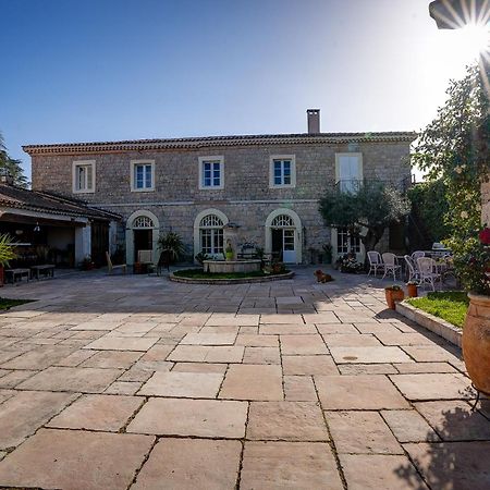 Отель La Bastide Du Castellet Ле-Кастелле Экстерьер фото
