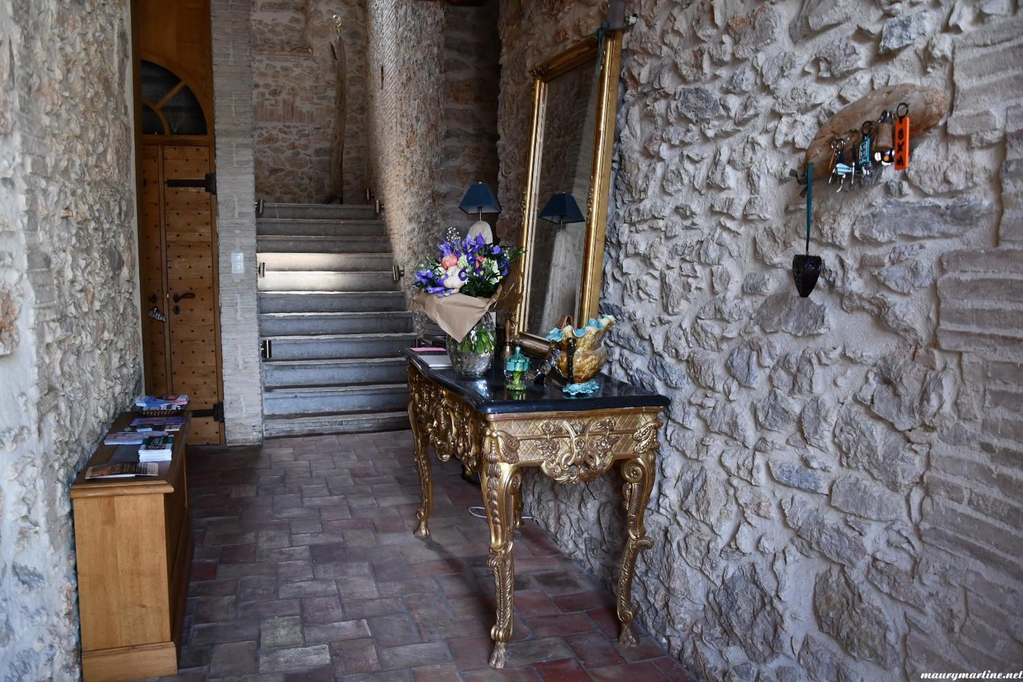 Отель La Bastide Du Castellet Ле-Кастелле Экстерьер фото