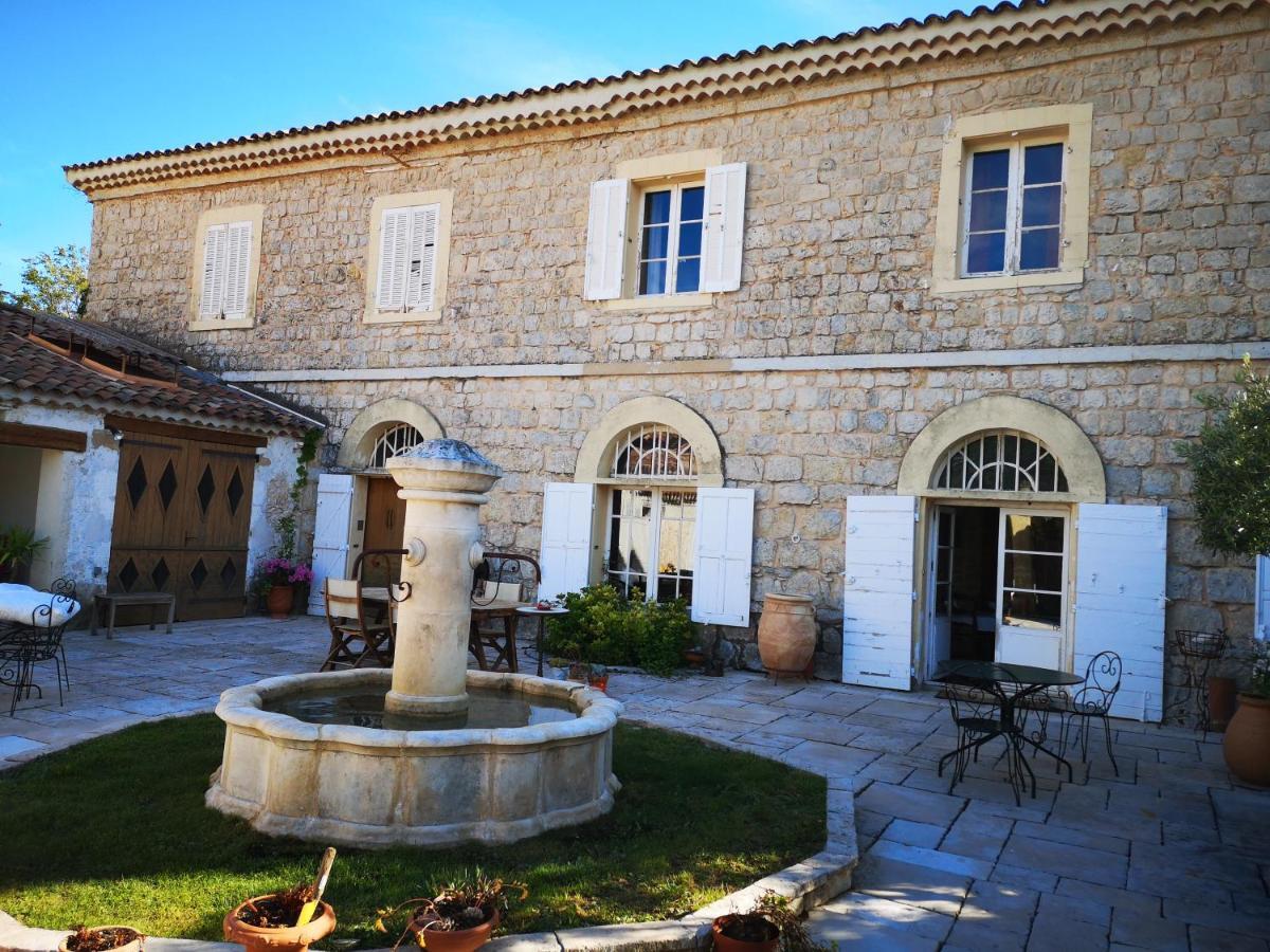 Отель La Bastide Du Castellet Ле-Кастелле Экстерьер фото